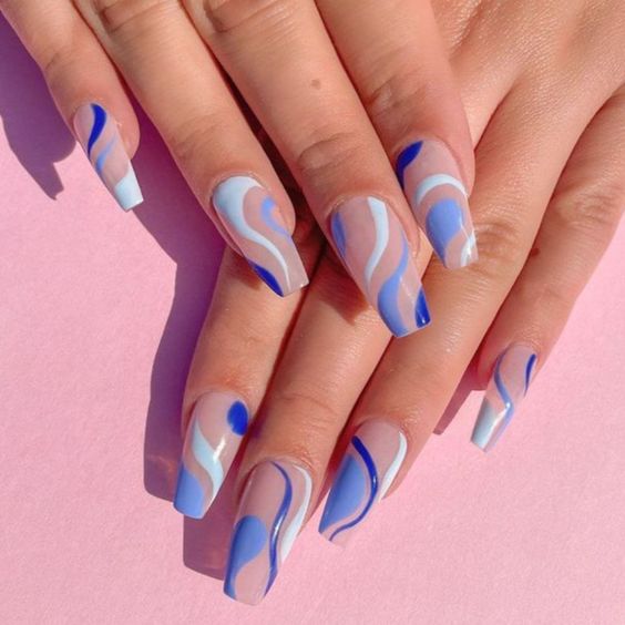 Design abstrait Ongles bleu clair