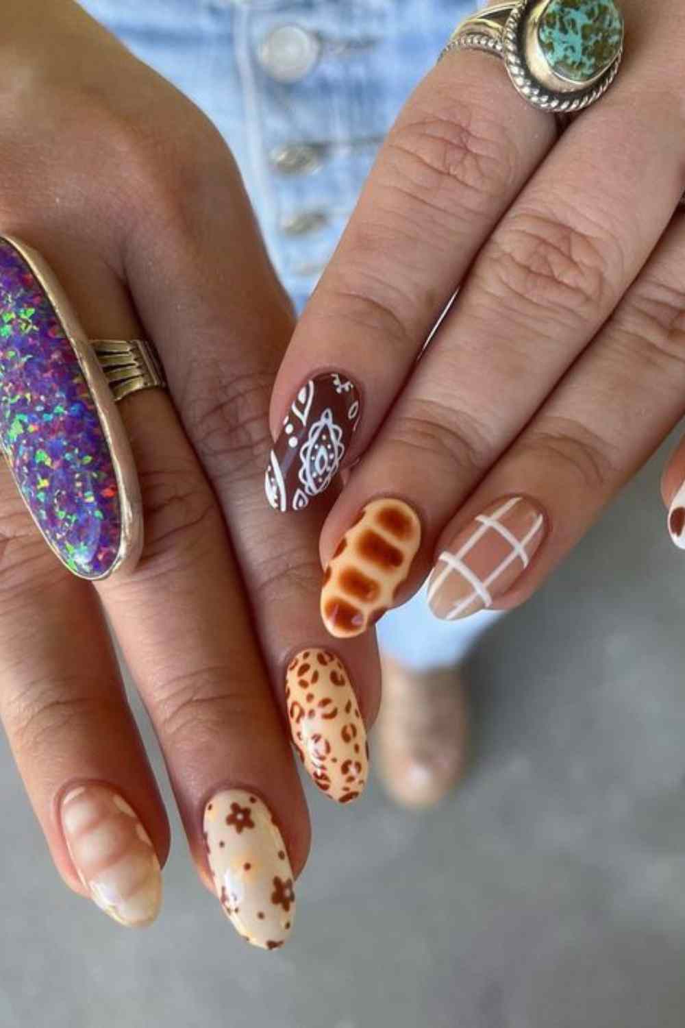 Ongles d’automne au design funky