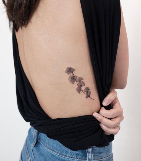 Idées de tatouage d’automne de Ginkgo 5