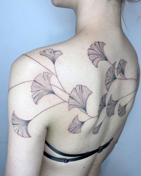 Idées de tatouage d’automne de Ginkgo 7