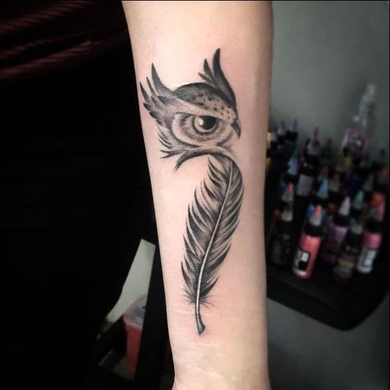 Tatouages ​​En Plumes De Hibou 8